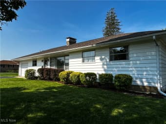 2858 Crestway Drive, North Zanesville, OH, 43701