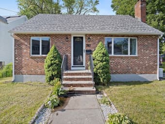 787 Princeton Blvd, Lowell, MA, 01851