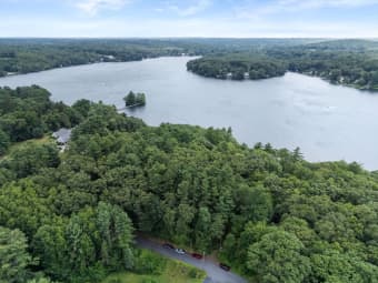 29 Winwood Road, Sutton, MA, 01590