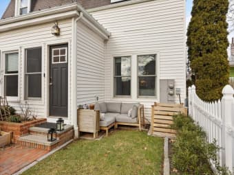 6/8 Mt Vernon Street, Boston, MA, 02125