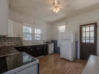 326 North Main Street, Lake Crystal, MN, 56055