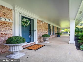 8325 Lindside Way, Newington, VA, 22153
