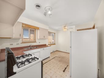 2905 West 102nd Place, Chicago, IL, 60655
