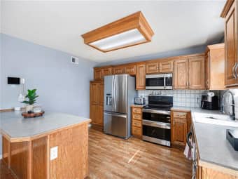 2417 SW Woodhaven Ln, Lee's Summit, MO, 64082