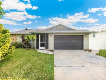 3502 Southeast 18th Place, Cape Coral, FL, 33904