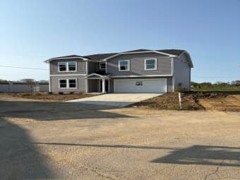 61 Genoa Circle, Commercial Point, OH, 43146