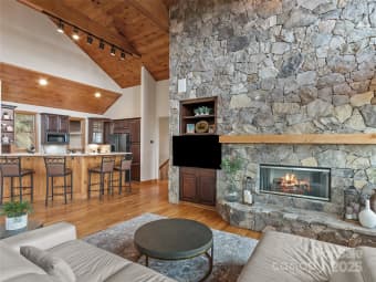 45 Ivy Point Lane, Burnsville, NC, 28714