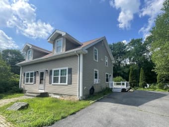 55 Upton Street, Worcester County, MA, 01519