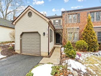 64 Goldfinch Drive, Panther Valley, NJ, 07840