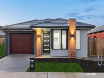 42 Maggie Crescent, Mambourin, VIC, 3024