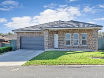 2a Bishop Kennedy Close, Oxley Vale, NSW, 2340
