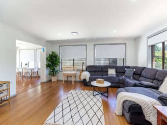 21 Burrendong Way