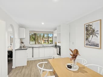 8 Jonquil Cl, Bateau Bay, NSW, 2261