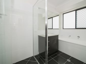 12 Scotland Cres, Cornubia, QLD, 4130