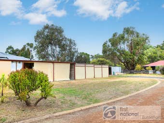 11 East Road, Capel, WA, 6271