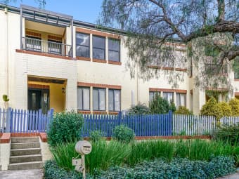 8 Pickets Pl, Currans Hill, NSW, 2567