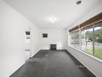 35 Croydondale Drive, Mooroolbark, VIC, 3138