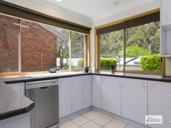 8 Hume Ct, Sunshine Bay, NSW, 2536