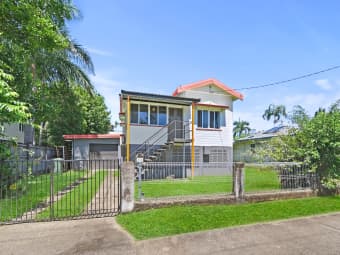 55 Moody Street, Mooroobool, QLD, 4870