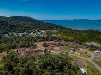 25 Woodwark Crescent, Cannonvale, QLD, 4802