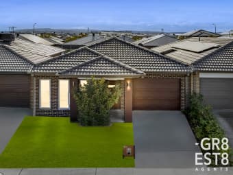 60 Walhallow Drive, Clyde North, VIC, 3978