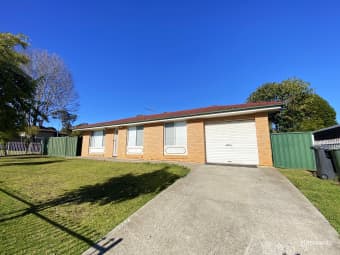 14 Hamlet Crescent, Rosemeadow, NSW, 2560