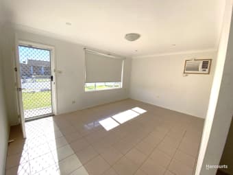 14 Hamlet Crescent, Rosemeadow, NSW, 2560