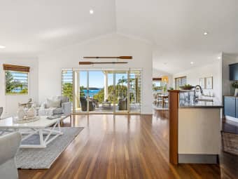 22 Rosebud Esplanade, Victoria Point, QLD, 4165