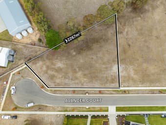 8 Avancer Court, Cardigan, VIC, 3352