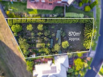 2 Pinnacle Close, Highton, VIC, 3216