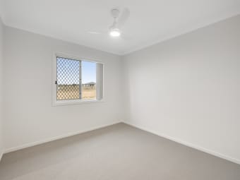 2/23 Aquila Drive, Meringandan West, QLD, 4352