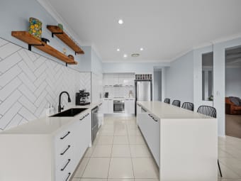 56 Aldgate Crescent, Pacific Pines, QLD, 4211