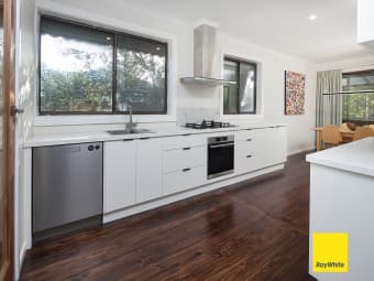 8 Beaconsfield Avenue, Frankston, VIC, 3199