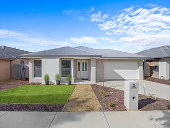 25 Sundance Boulevard, Winter Valley, VIC, 3358