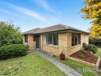 2 Courtleigh Place, Blackmans Bay, TAS, 7052