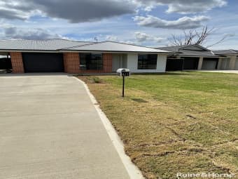 1/4 Rodgers Road, West Tamworth, NSW, 2340