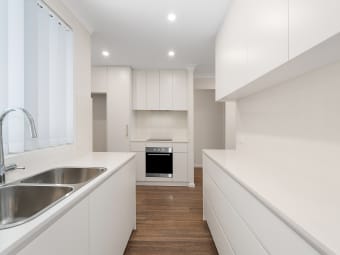 5 Manna Place, Bossley Park, NSW, 2176