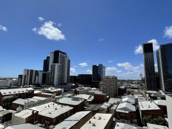 9J/811 Hay St, Perth, WA, 6000