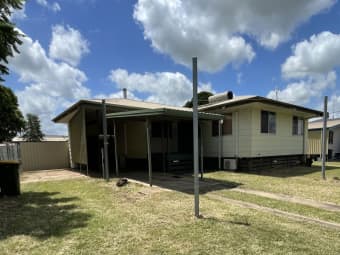 4 Barraclough Crescent, Moranbah, QLD, 4744
