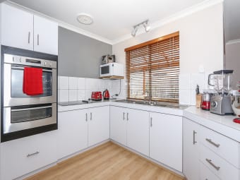 2/42 Cleopatra St, Palmyra, WA, 6157