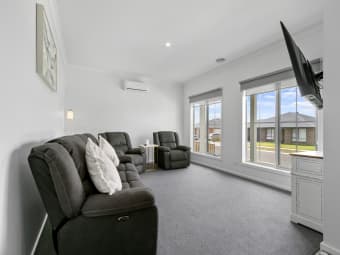 16 Brick Avenue, Churchill, VIC, 3842