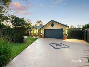 Cocoparra Crescent, Parkinson, QLD, 4115
