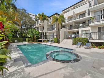 16/3 Sunset Boulevard, Surfers Paradise, QLD, 4217