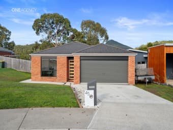 45 Berkshire Parade, Penguin, TAS, 7316