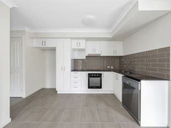 2/20A Harrier Avenue, Loganholme, QLD, 4129