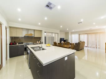 33 Lakeside Parade, Jordan Springs, NSW, 2747