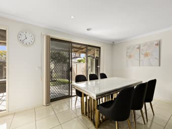 17 Shaftesbury Drive, Epping, VIC, 3076