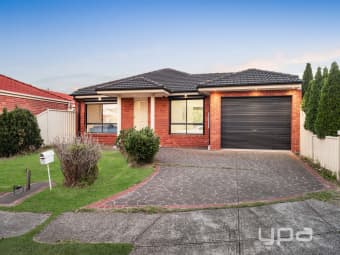 13 Yellowstone Ct, Roxburgh Park, VIC, 3064