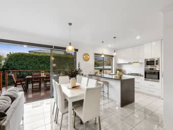 4 Queens Road, Newtown, VIC, 3220