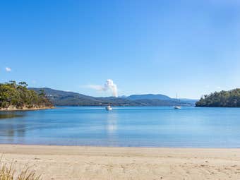 42 Flakemores Road, Eggs And Bacon Bay, TAS, 7112